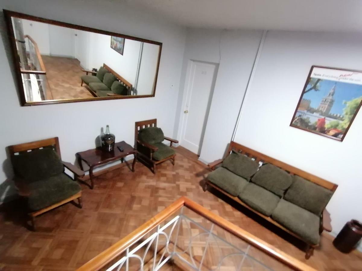 Hotel Sevilla Темуко Экстерьер фото